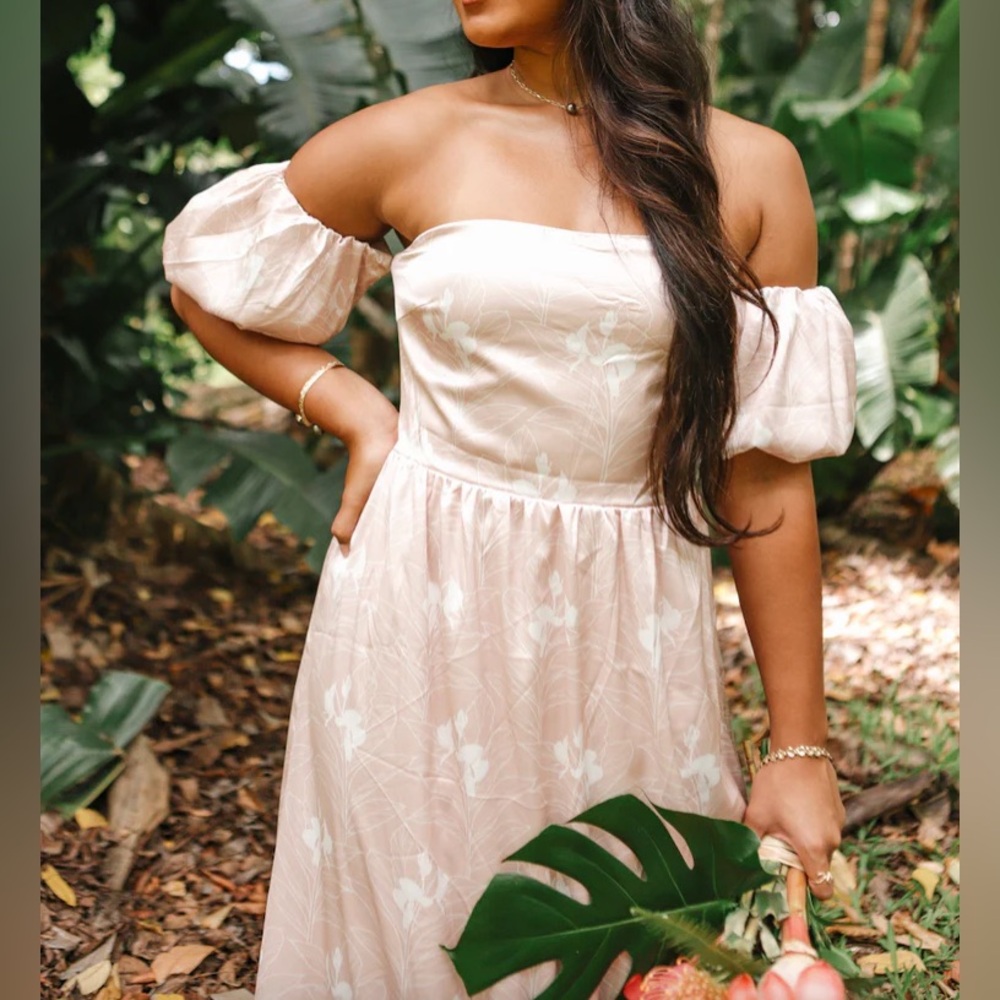 Pilialoha Off-Shoulder dress in Blush Ginger